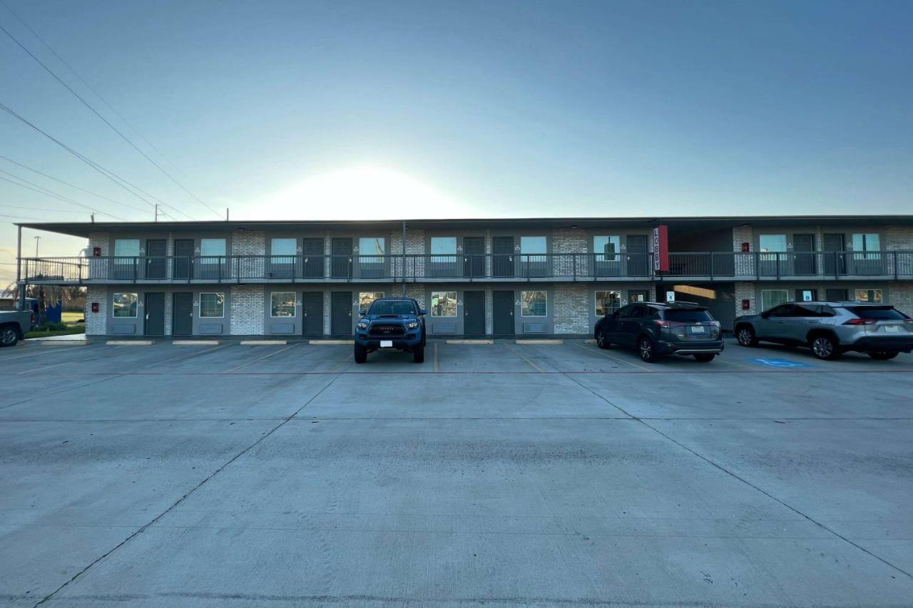 Super 8 By Wyndham Sulphur South Eksteriør bilde